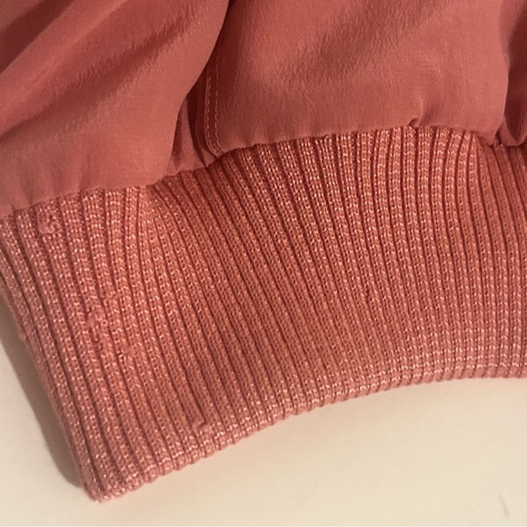 St. John Silk Full Zip Collared Bat Wing Bomber Jacket  Cardigan Mauve Size XL. - Picture 13 of 16